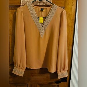 Women blouse size M New